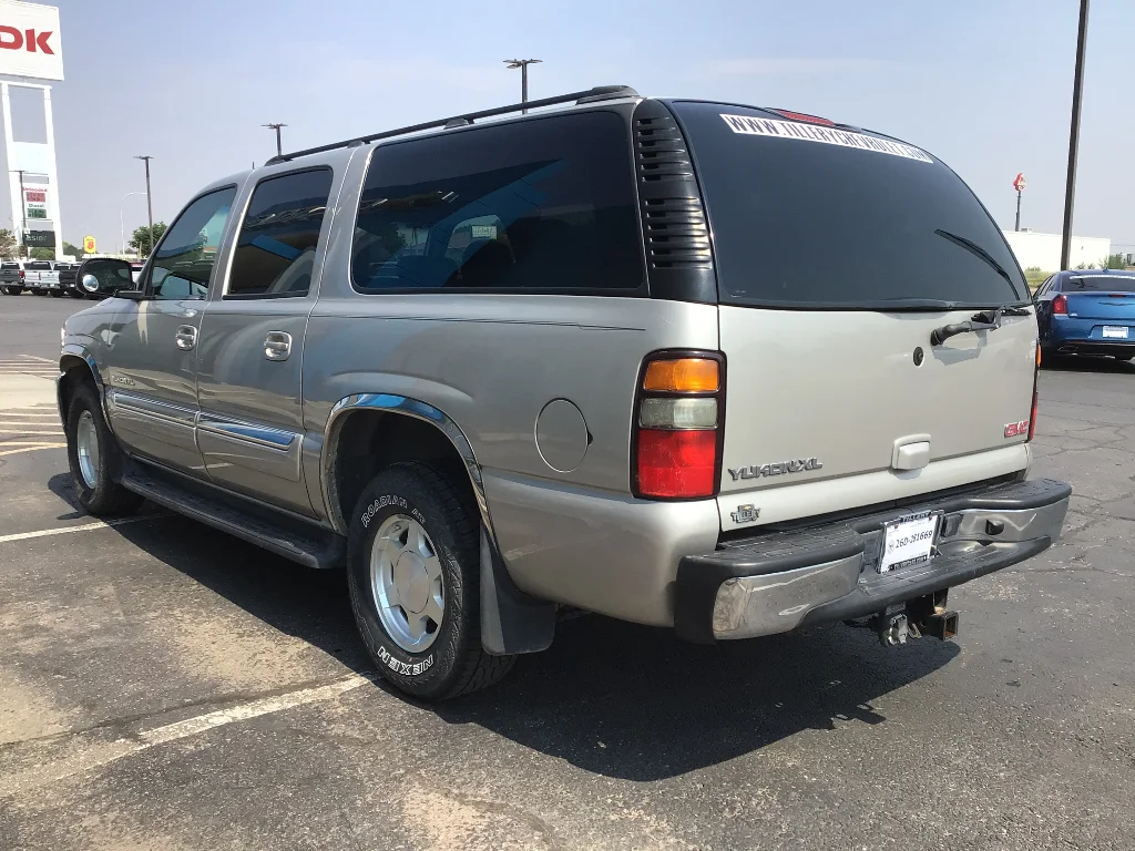 Used 2005 Silver Birch Metallic GMC SLE image 4