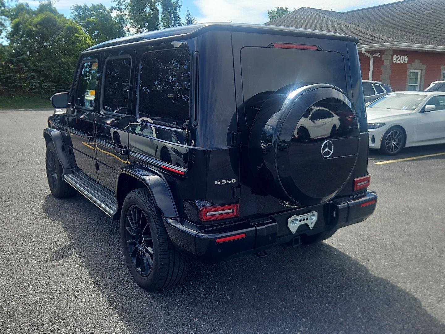 Used 2022 Black Mercedes-Benz G 550 image 7