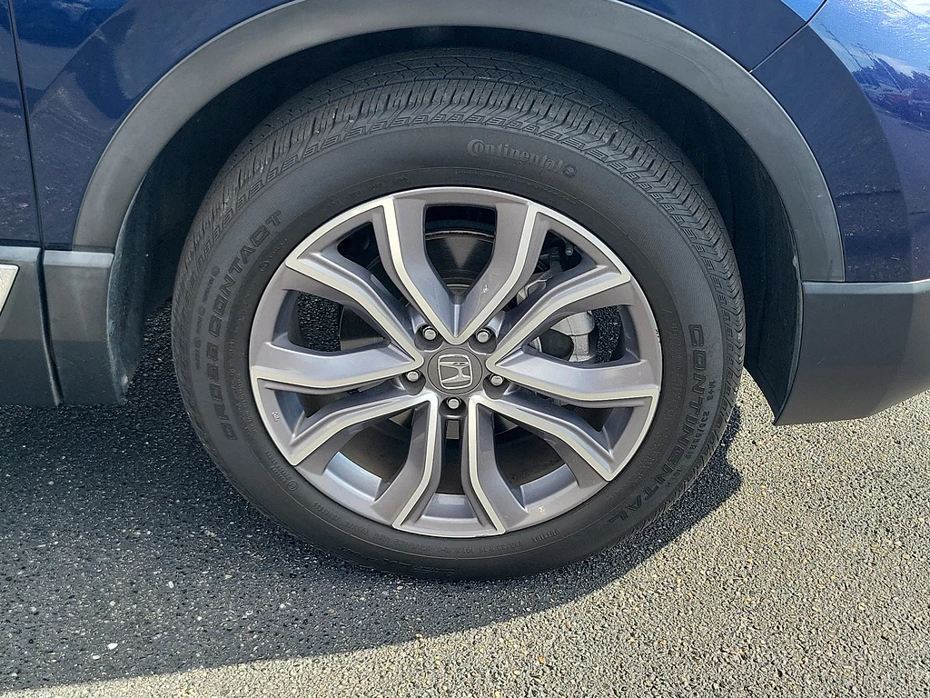 Certified Used 2022 Obsidian Blue Pearl Honda Touring image 6