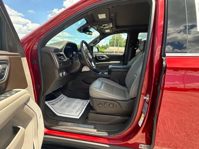 2023 GMC Yukon SLT - Photo 19