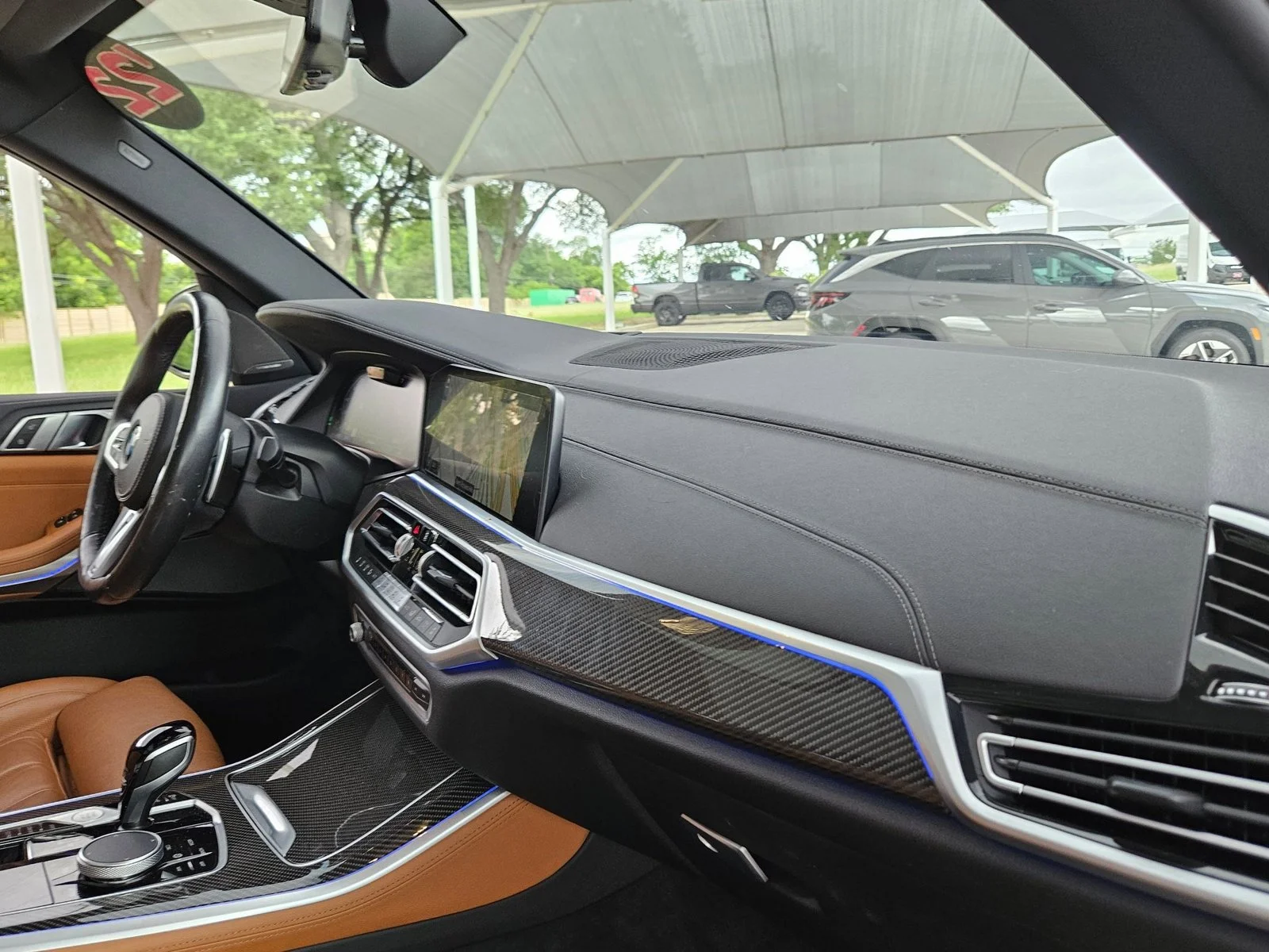 Used 2022 Mineral White Metallic BMW M50i image 23