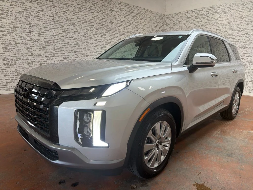 Used 2024 Typhoon Silver Hyundai SEL image 3