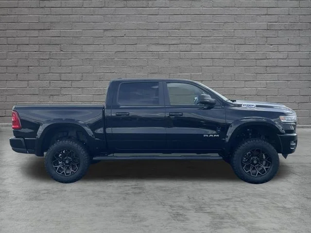 New 2025 Diamond Black Crystal Pearl-Coat Exterior Paint RAM Big Horn/Lone Star image 2