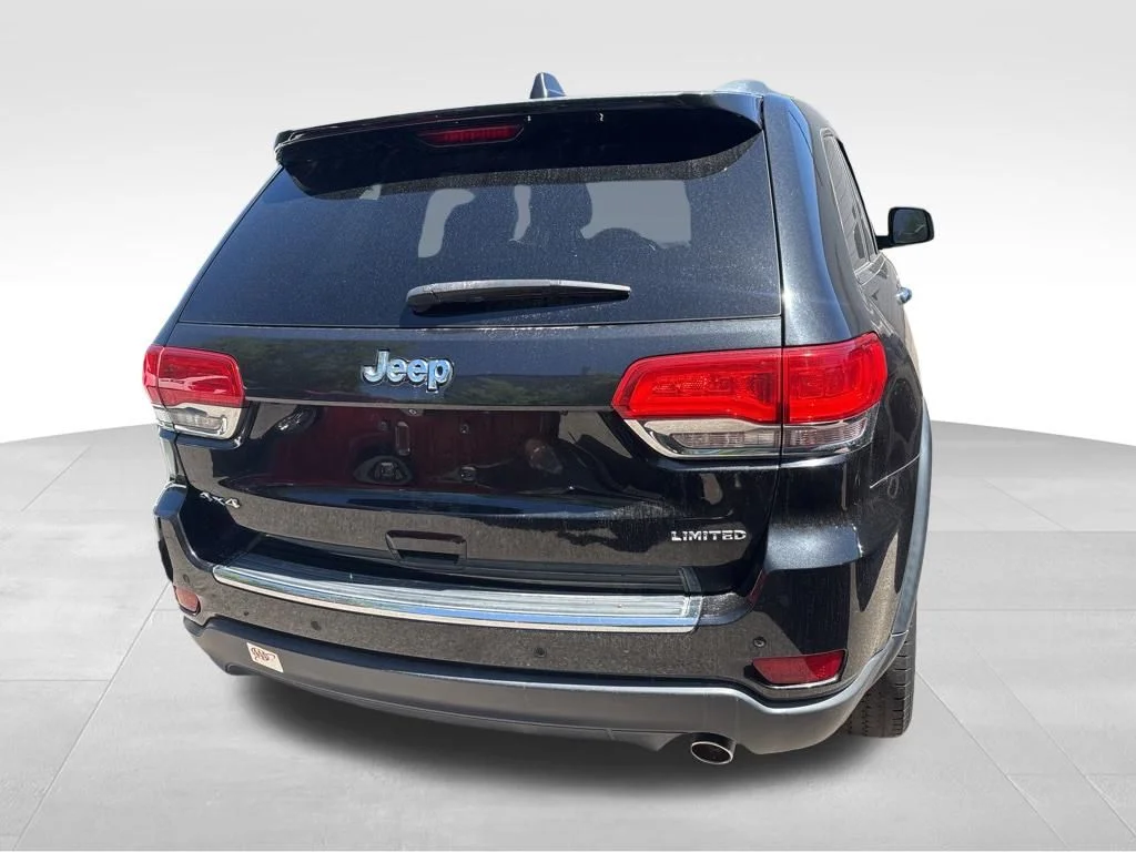 Used 2015 Black Jeep Limited image 13