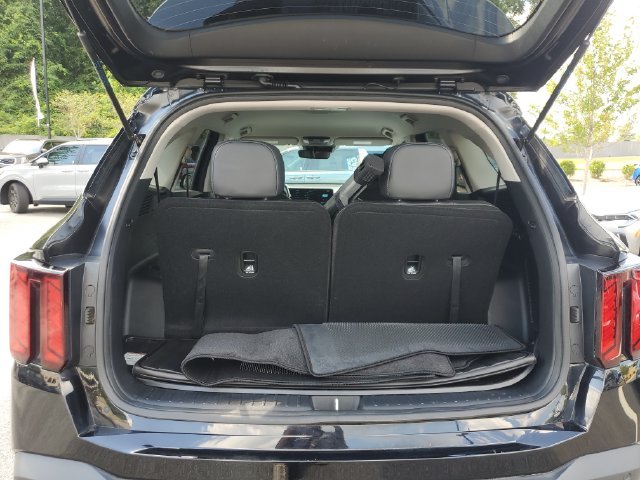 Certified Used 2025 Ebony Black Kia S image 15