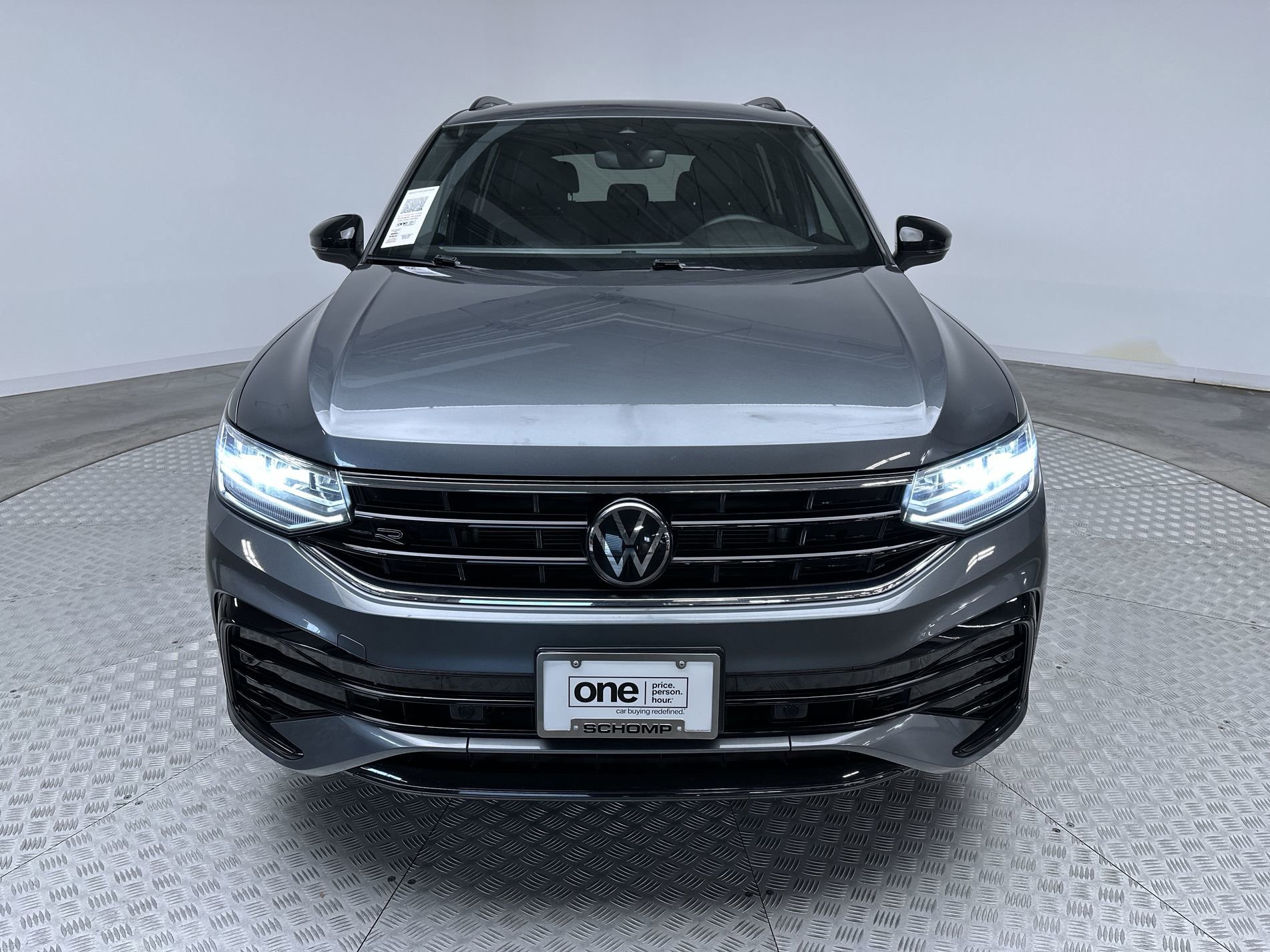 Used 2023 Gray Volkswagen SE R-Line Black image 29