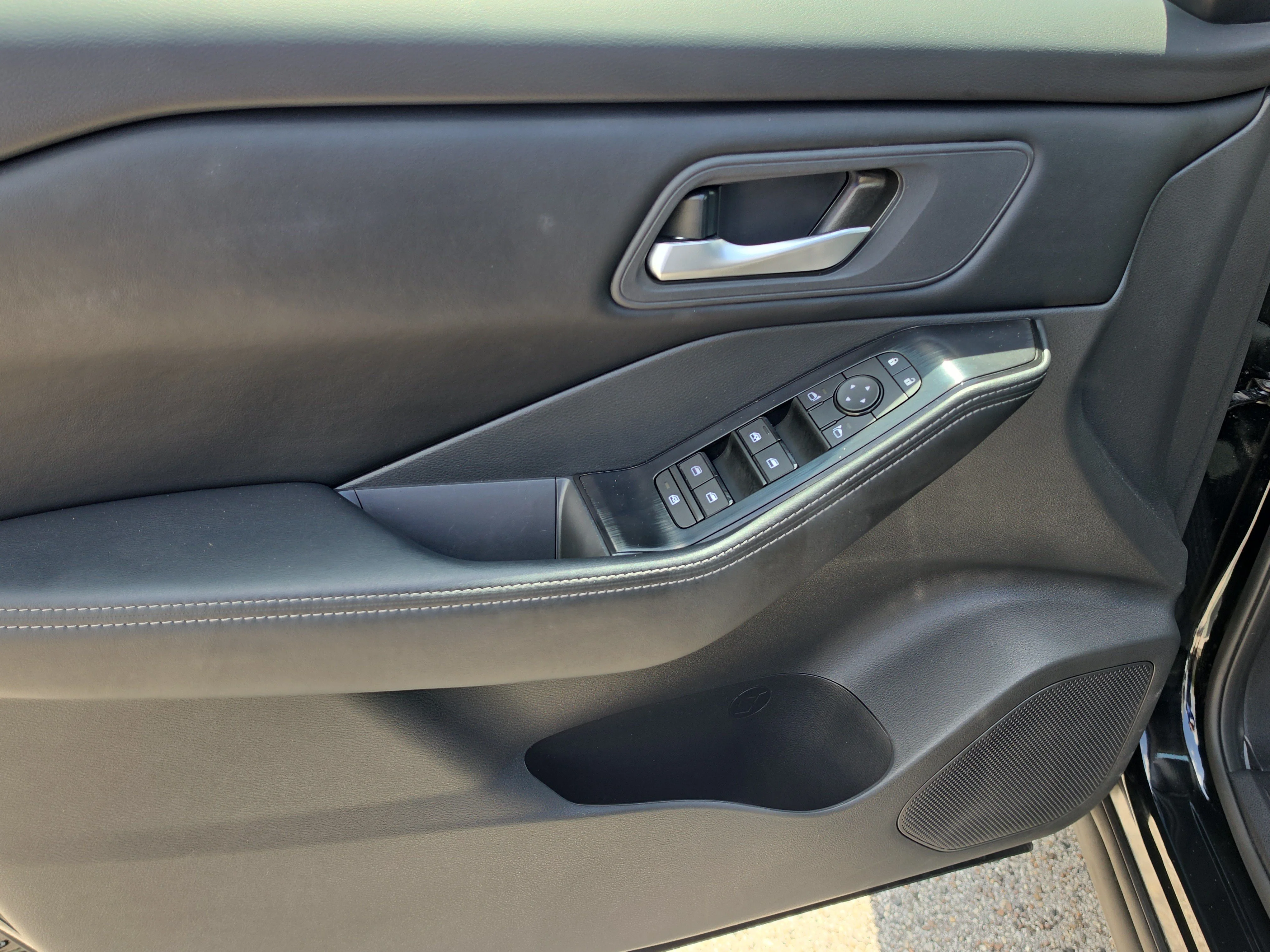 Certified Used 2026 Super Black Nissan SV image 18