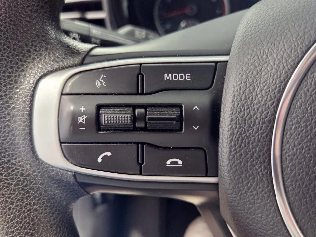 Used 2023 Red Kia LXS image 24