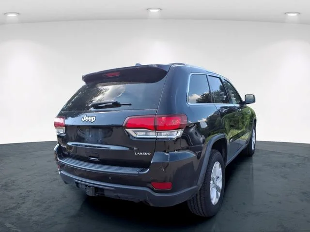 Used 2021 Black Jeep Laredo E image 14