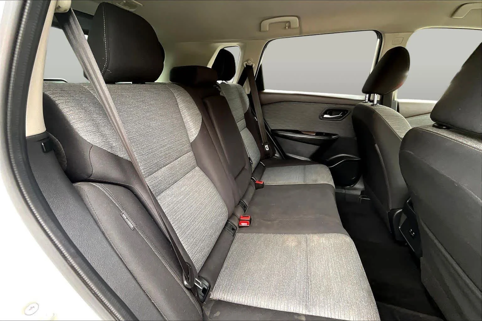 Used 2023 Pearl White Tricoat Nissan SV image 20