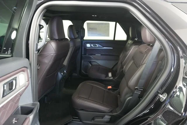 New 2026 Agate Black Metallic Ford Platinum™ image 25