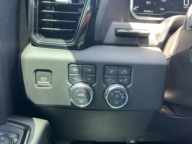 Used 2024 White GMC AT4 image 36