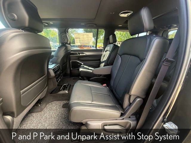 New 2026 High Gloss Black Exterior Paint Jeep Limited Reserve image 26