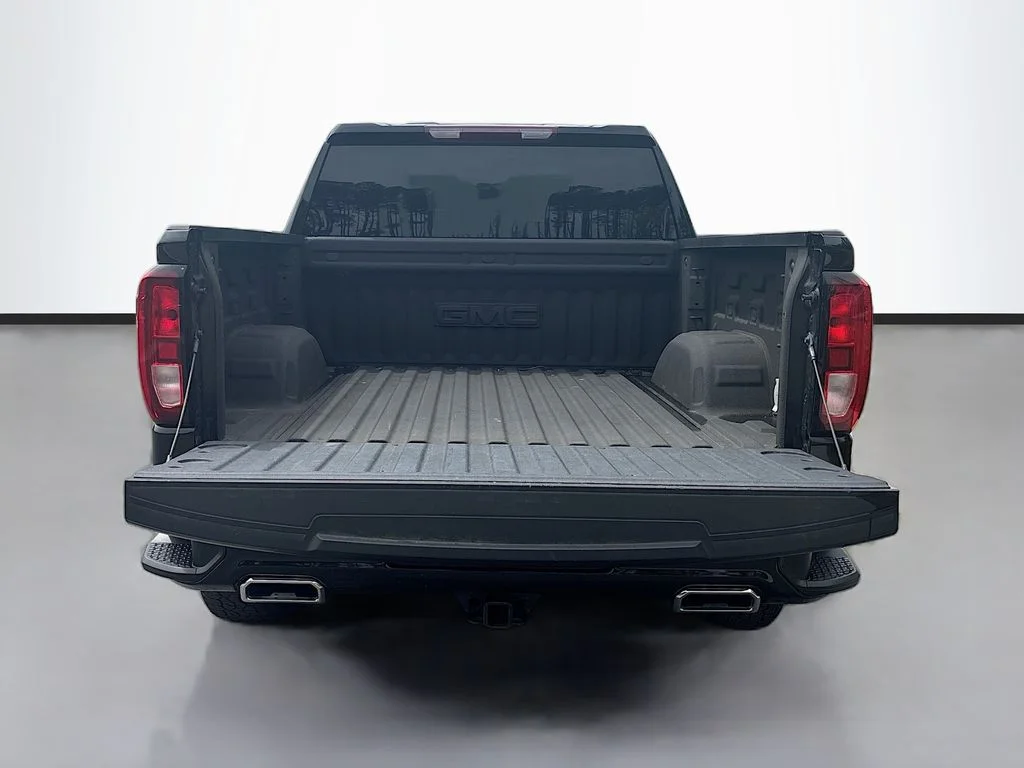 Used 2024 Onyx Black GMC Elevation image 9