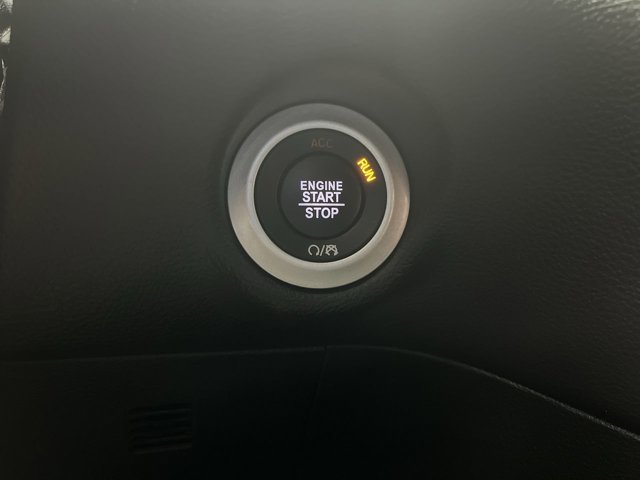 2025 Chrysler Pacifica Select - Photo 21