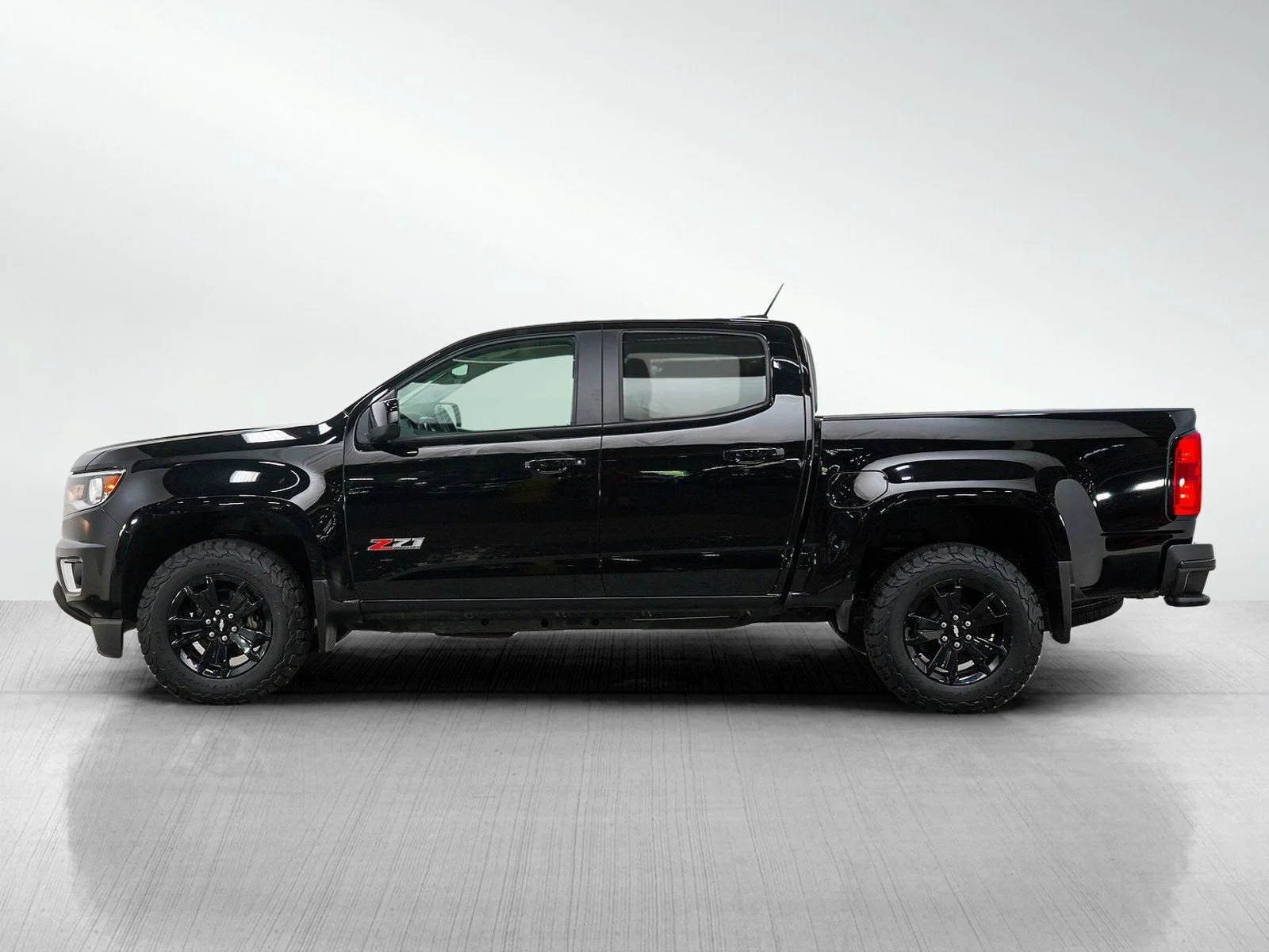Used 2019 Chevrolet Colorado Z71 with VIN 1GCGTDEN1K1350574 for sale in Bloomington, Minnesota