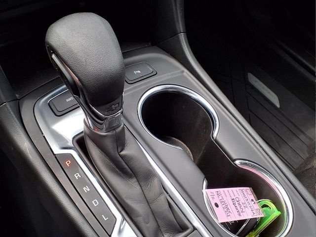 Used 2022 Silver Chevrolet LT image 19
