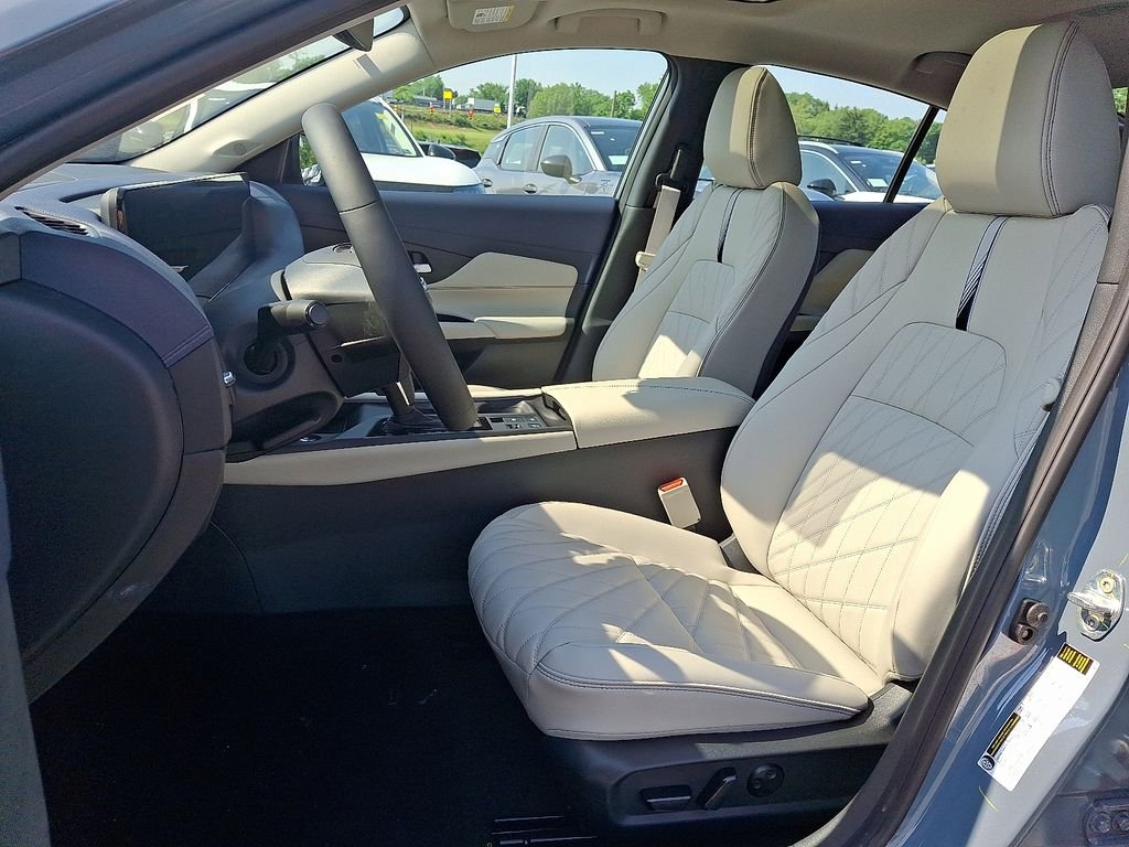New 2026 Atlantic Gray Metallic Nissan SL image 9