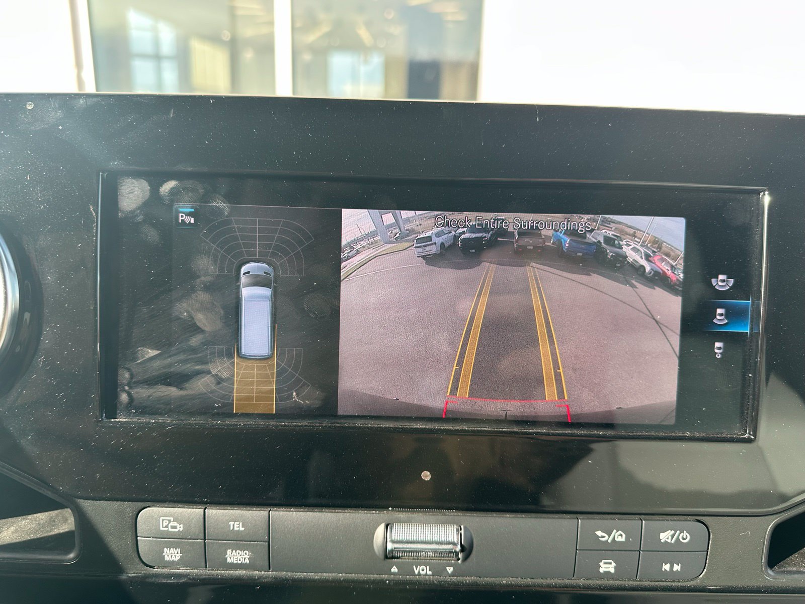 Used 2022  Mercedes-Benz 24GL 4X4 image 28