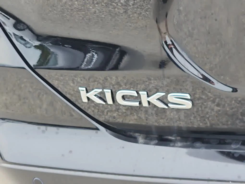 Certified Used 2025 Super Black Nissan S image 18