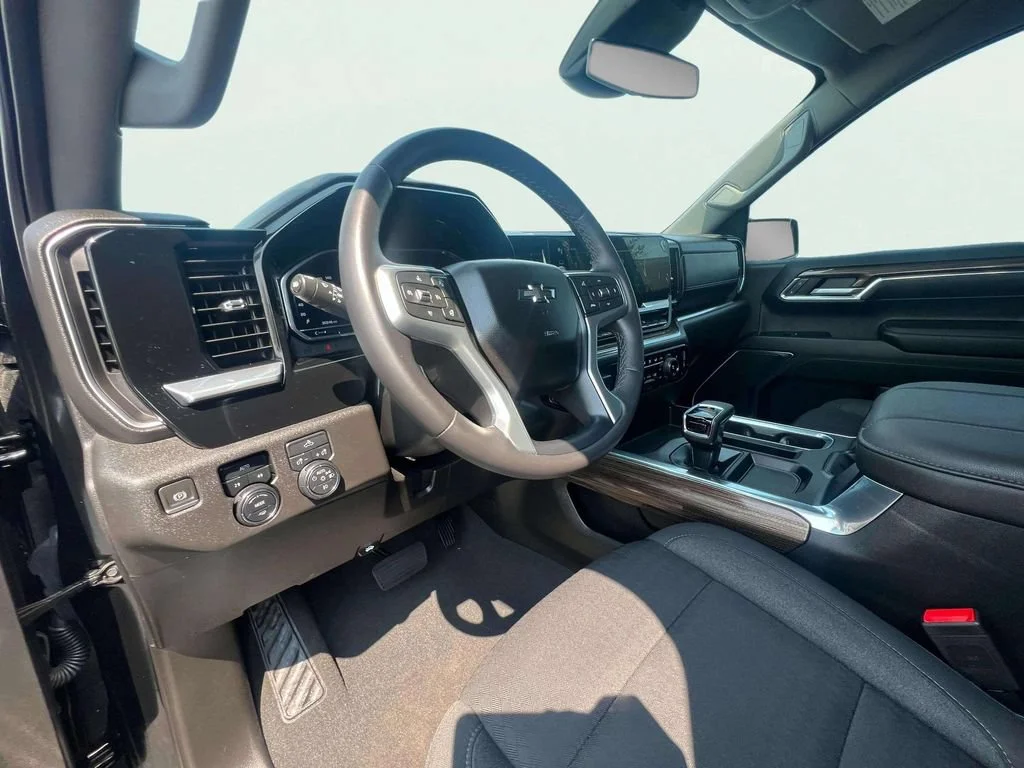 Used 2023 Black Chevrolet RST image 8