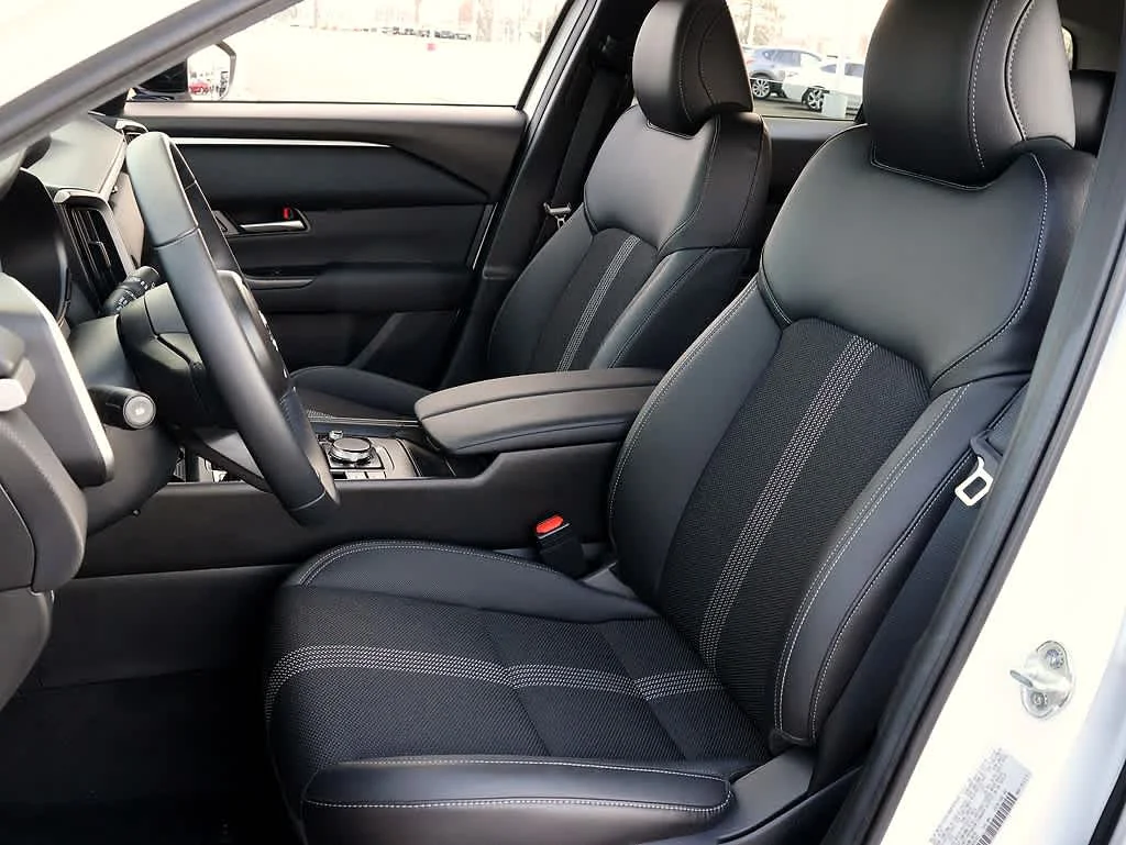 2025 Mazda CX-50 Preferred - Photo 9