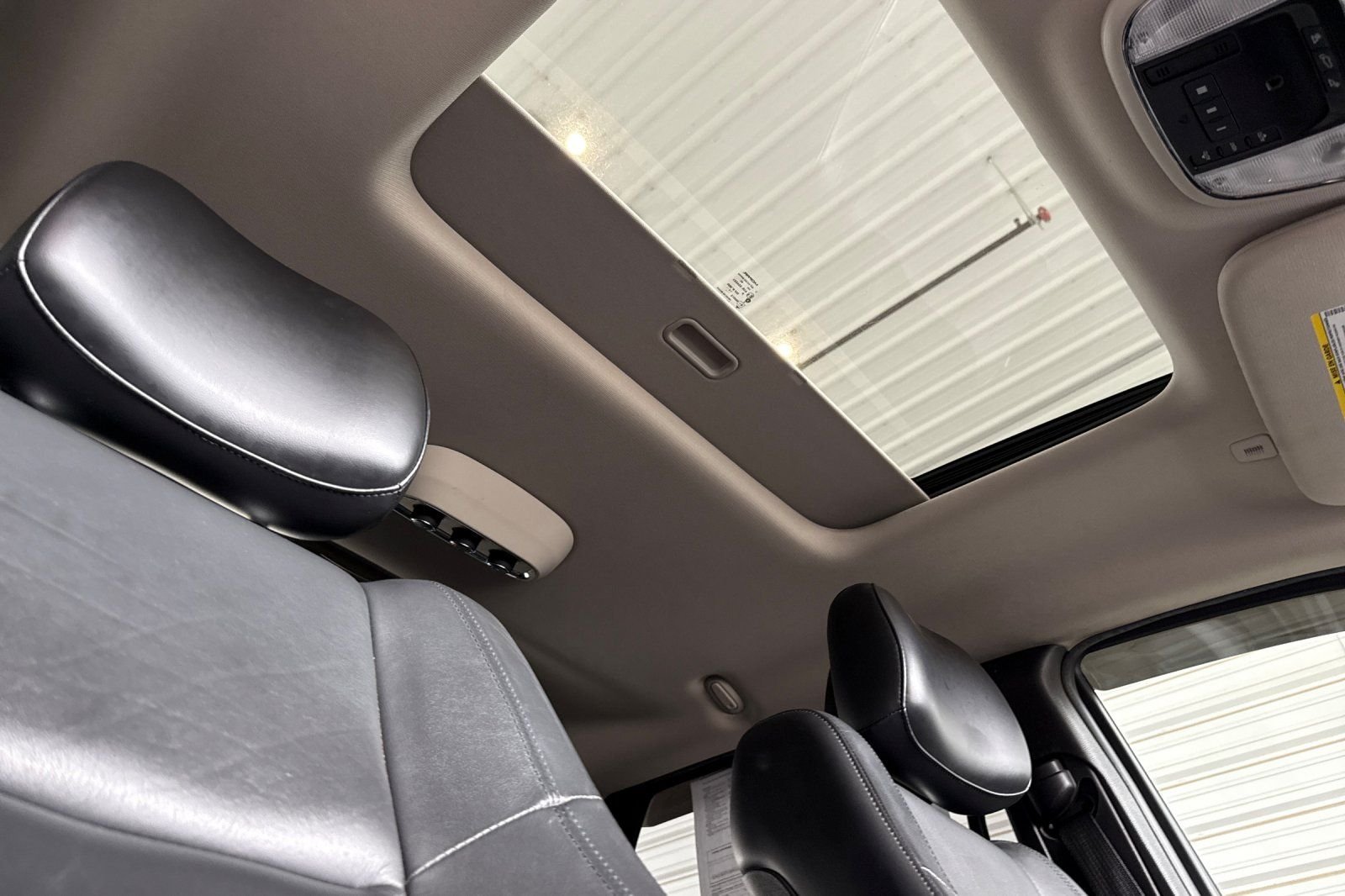 Used 2020 Black Dodge Citadel image 19