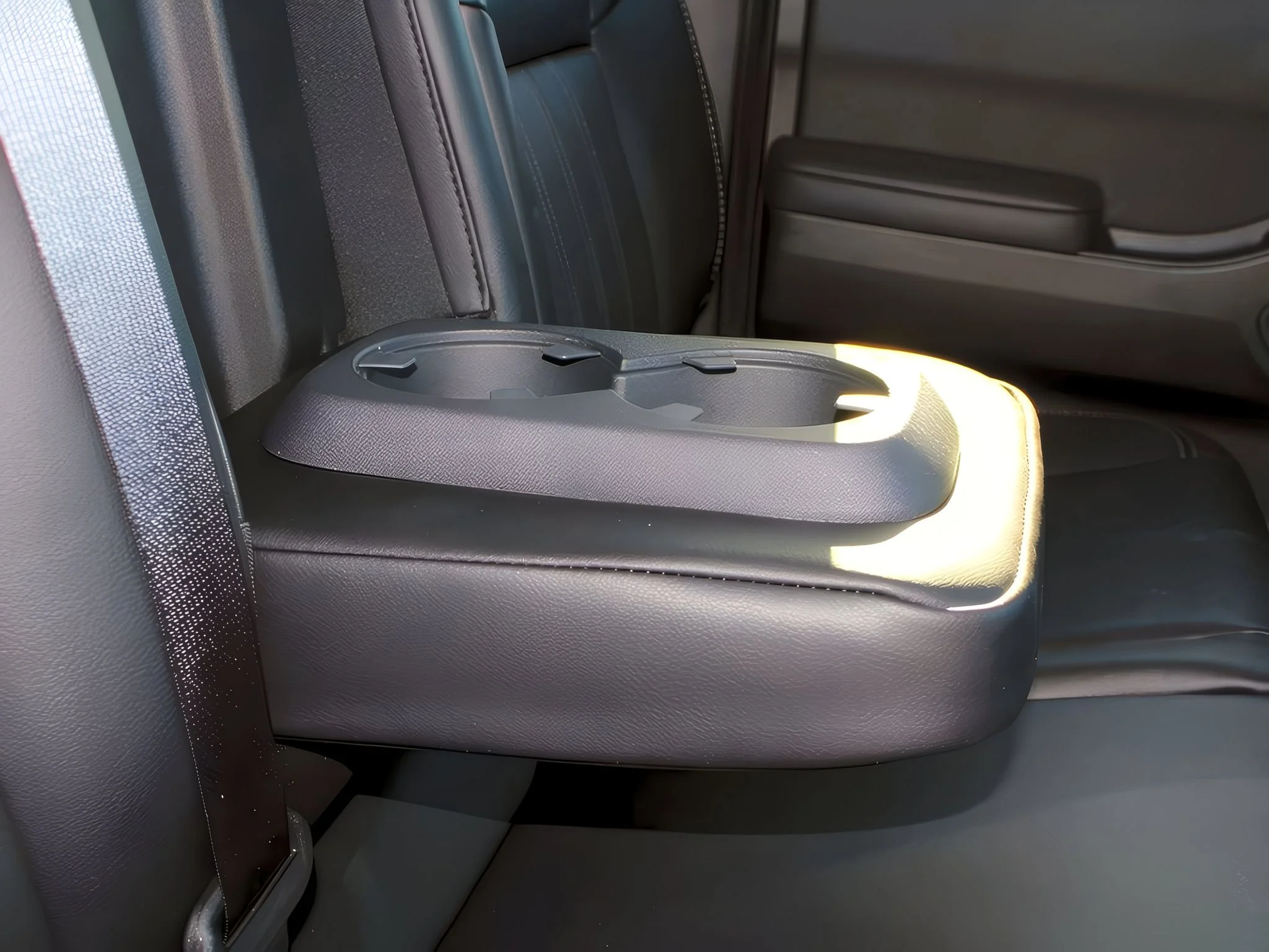 2024 Nissan Frontier SL - Photo 28