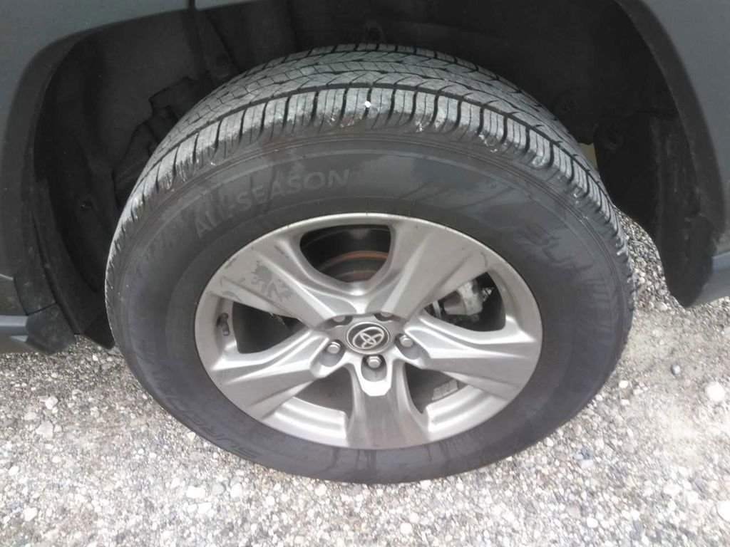 Used 2024 Gray Toyota XLE image 5