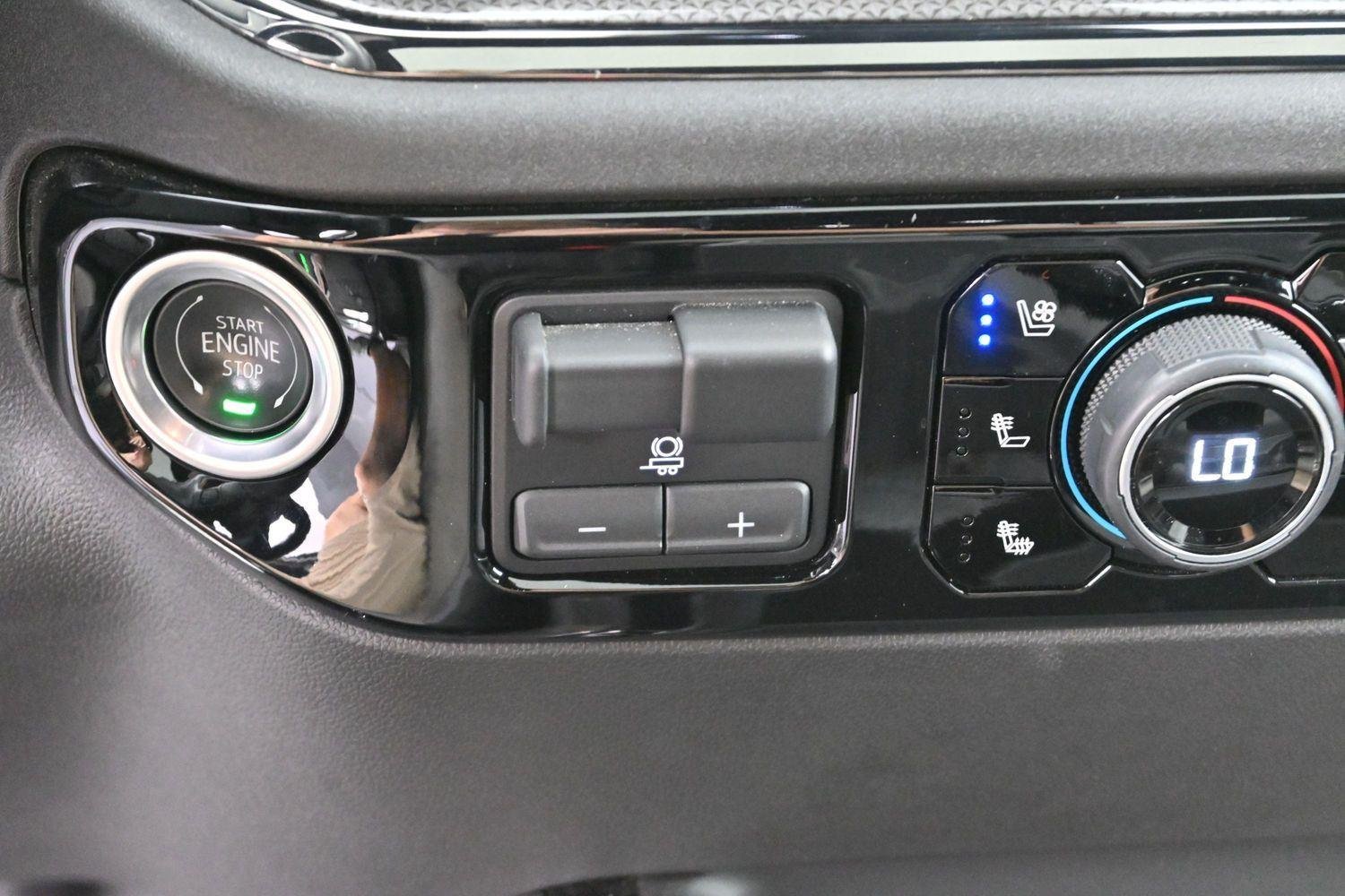 Used 2025 Slate Gray Metallic Chevrolet ZR2 image 21