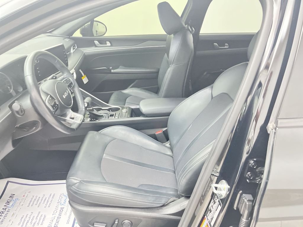 Used 2023 Black Kia GT-Line image 15