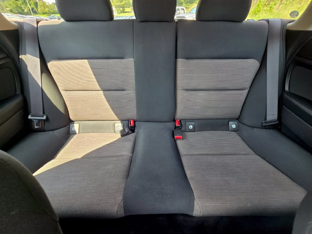 Used 2005  Subaru 2.5i image 38