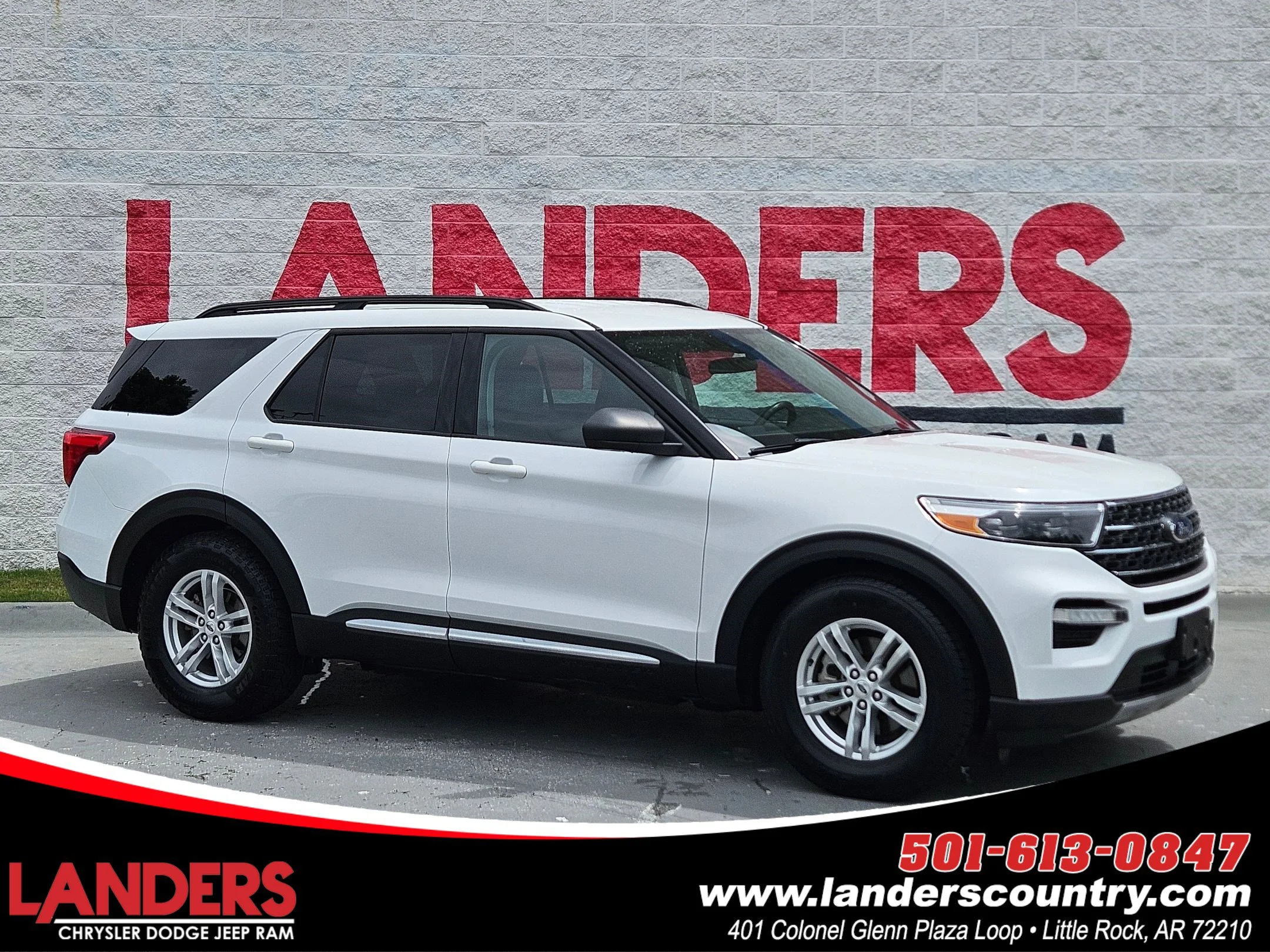 2023 Ford Explorer XLT RWD's photo