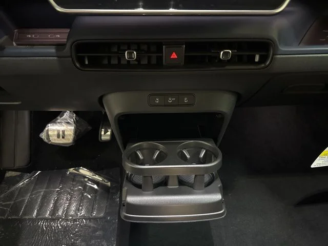 2025 Volkswagen ID. Buzz PRO S - Photo 23