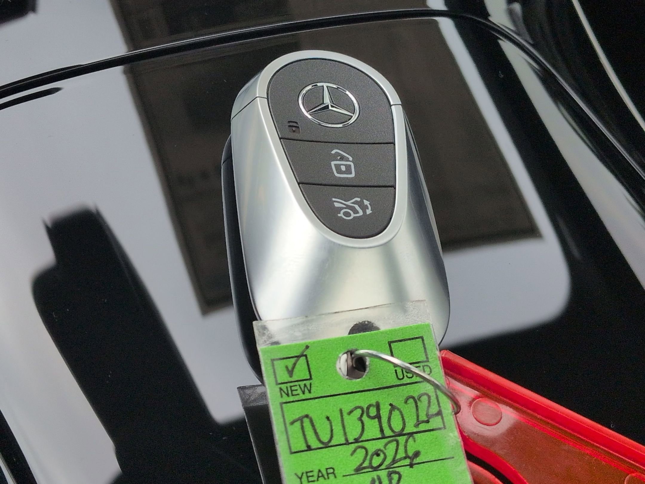 New 2026 Polar White Mercedes-Benz GLC 300 image 69