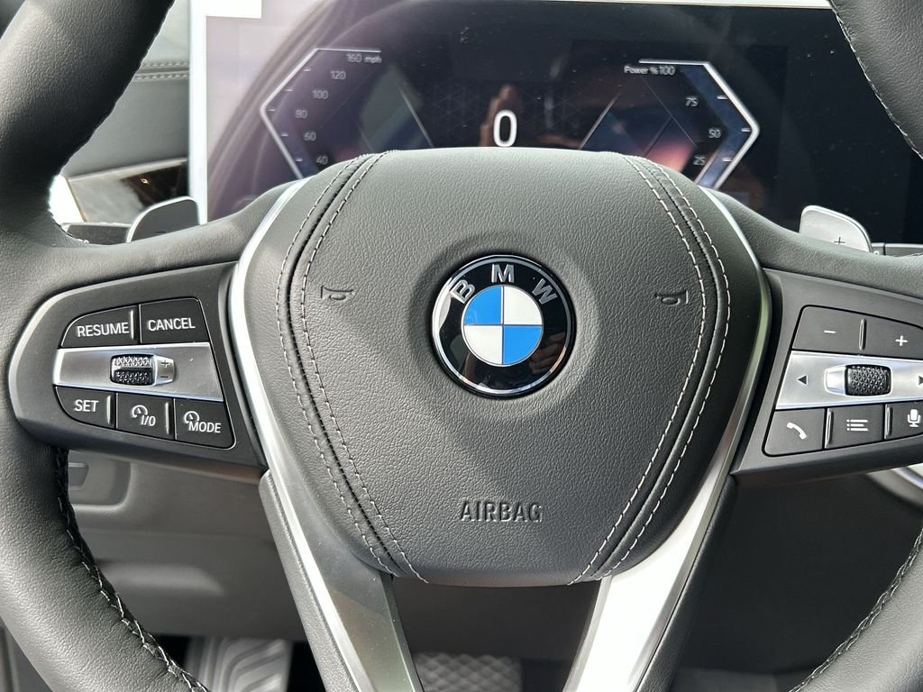 New 2026 Manhattan Green Metallic BMW xDrive40i image 14