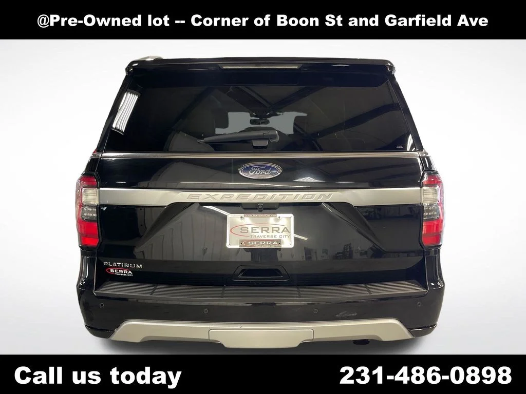 Used 2019 Black Ford Platinum image 4
