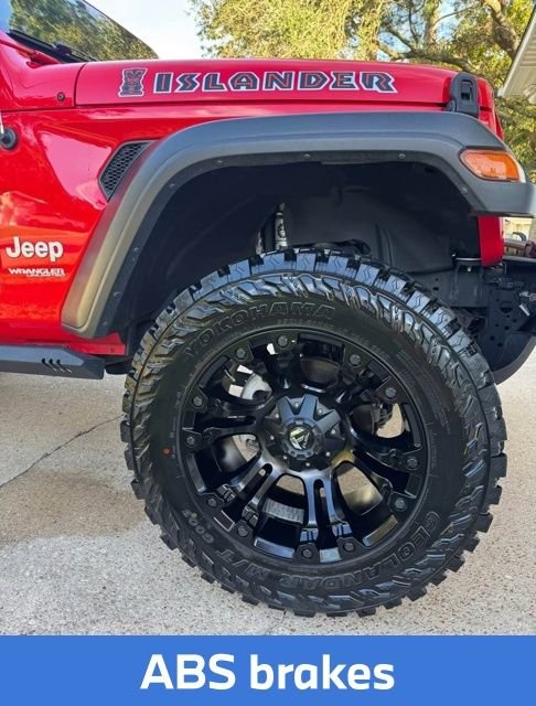 Used 2021 Red Jeep Unlimited Sport image 4