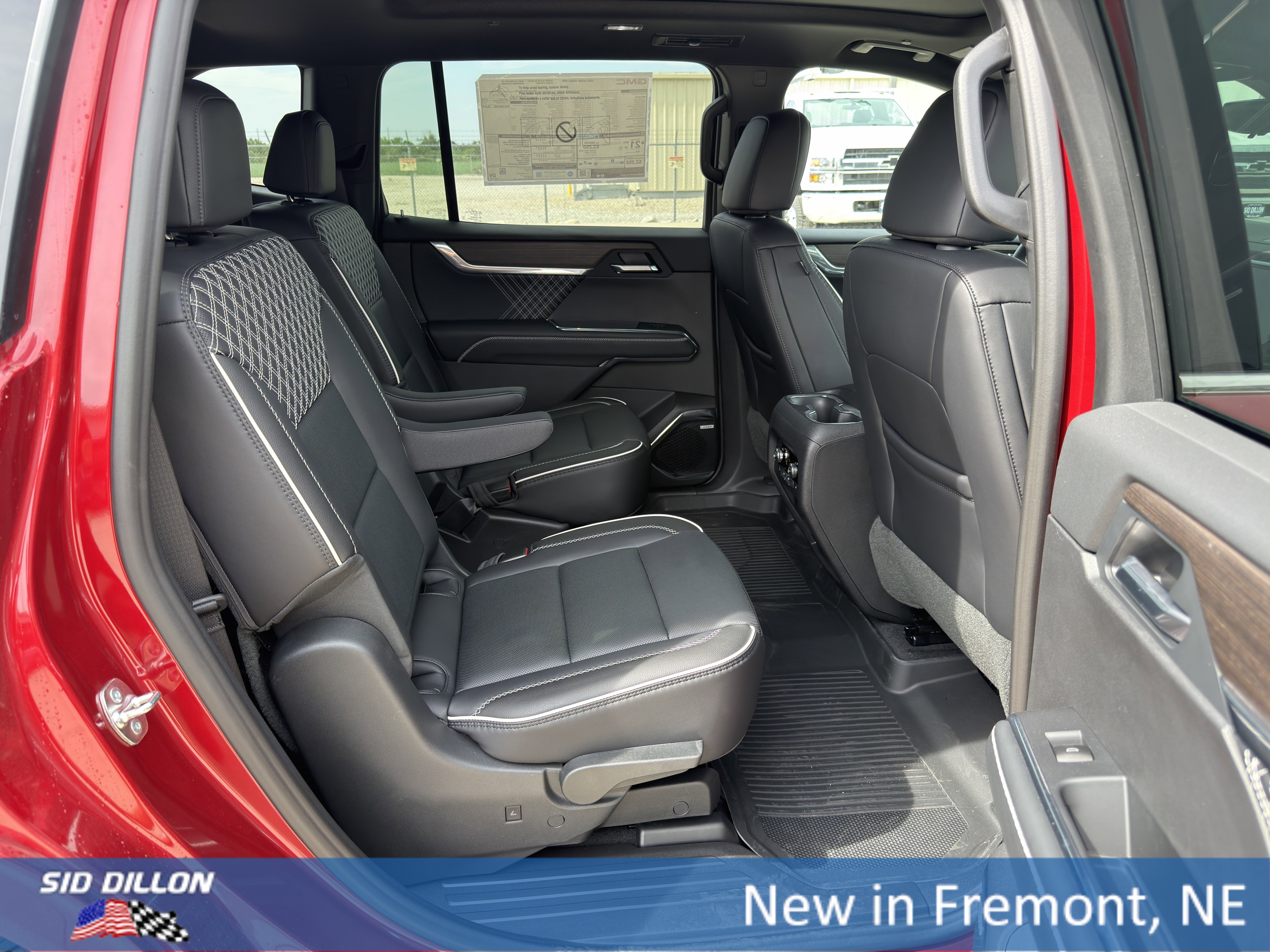 2026 GMC Acadia Denali - Photo 20