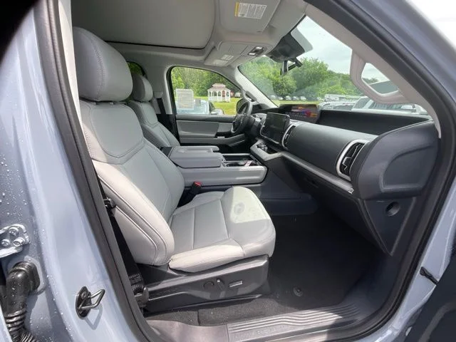 New 2026 Glacier Gray Metallic Tri-Coat Ford Active image 19