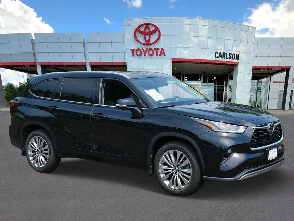 Certified 2024 Toyota Highlander Platinum with VIN 5TDKDRBH0RS534100 for sale in Minneapolis, Minnesota