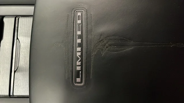 Used 2023 Diamond Black Ram Limited image 19