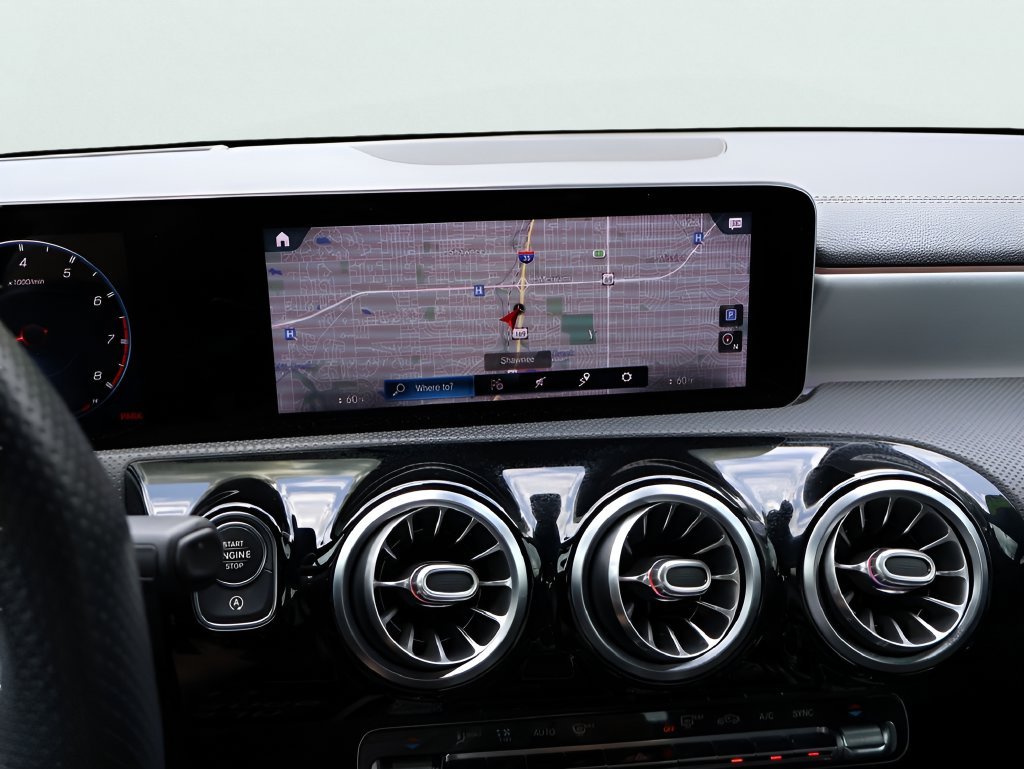Used 2020 Polar White Mercedes-Benz Base image 22