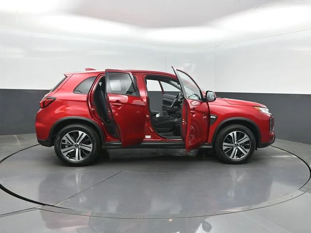 New 2026 Red Mitsubishi 2.0 ES image 36