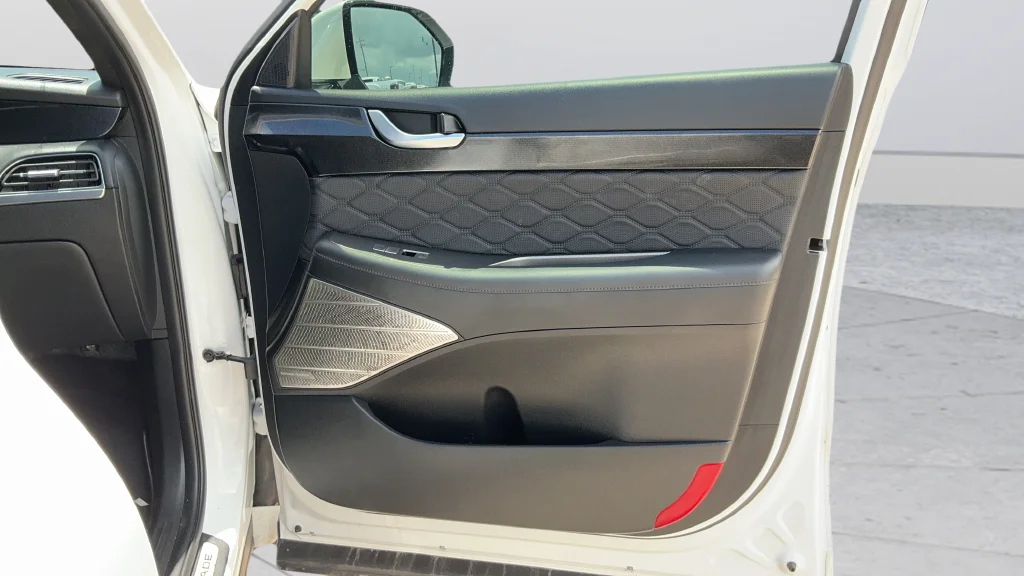 Used 2020 White Hyundai Limited image 23