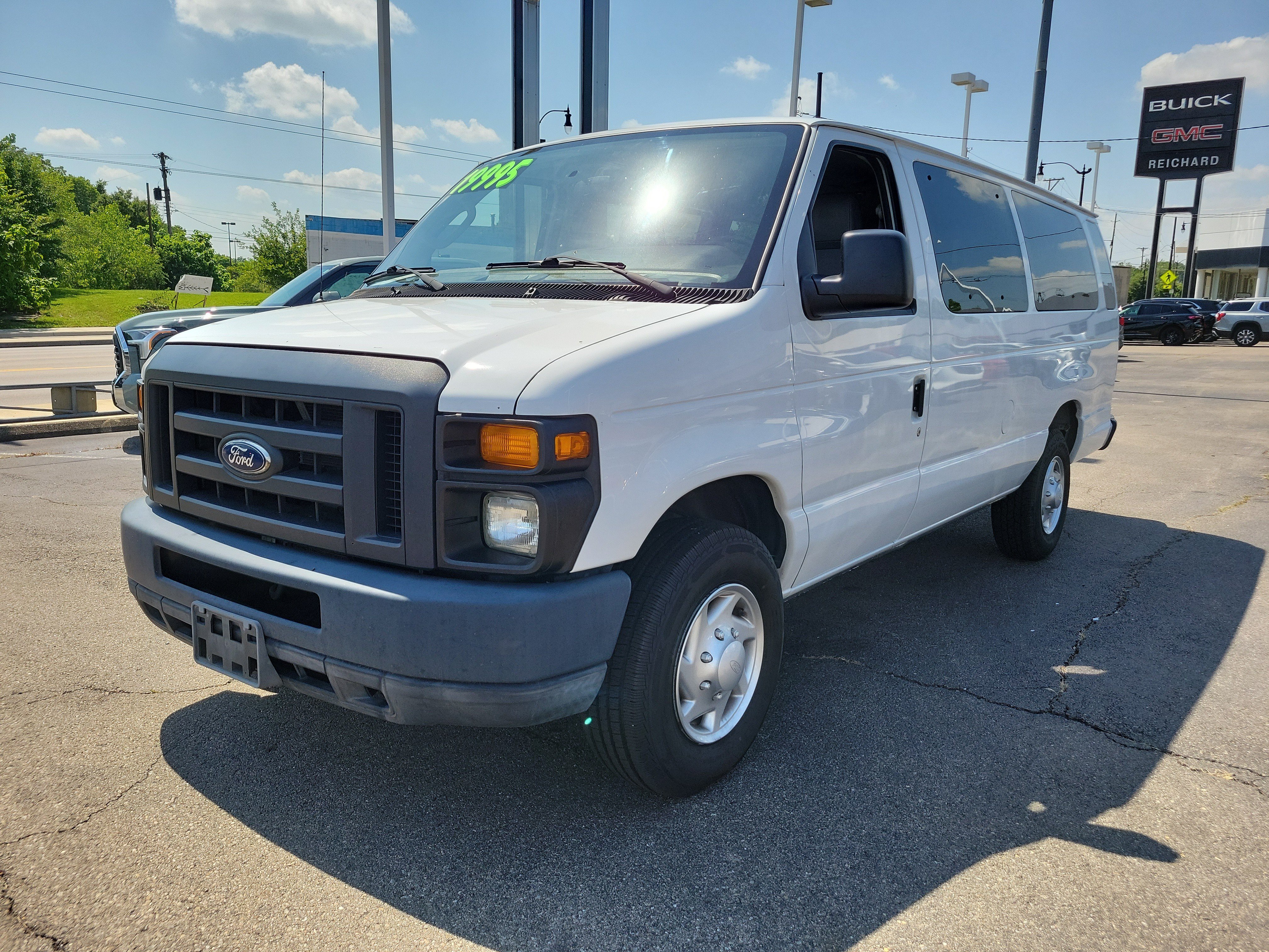 Used 2014  Ford XL image 2