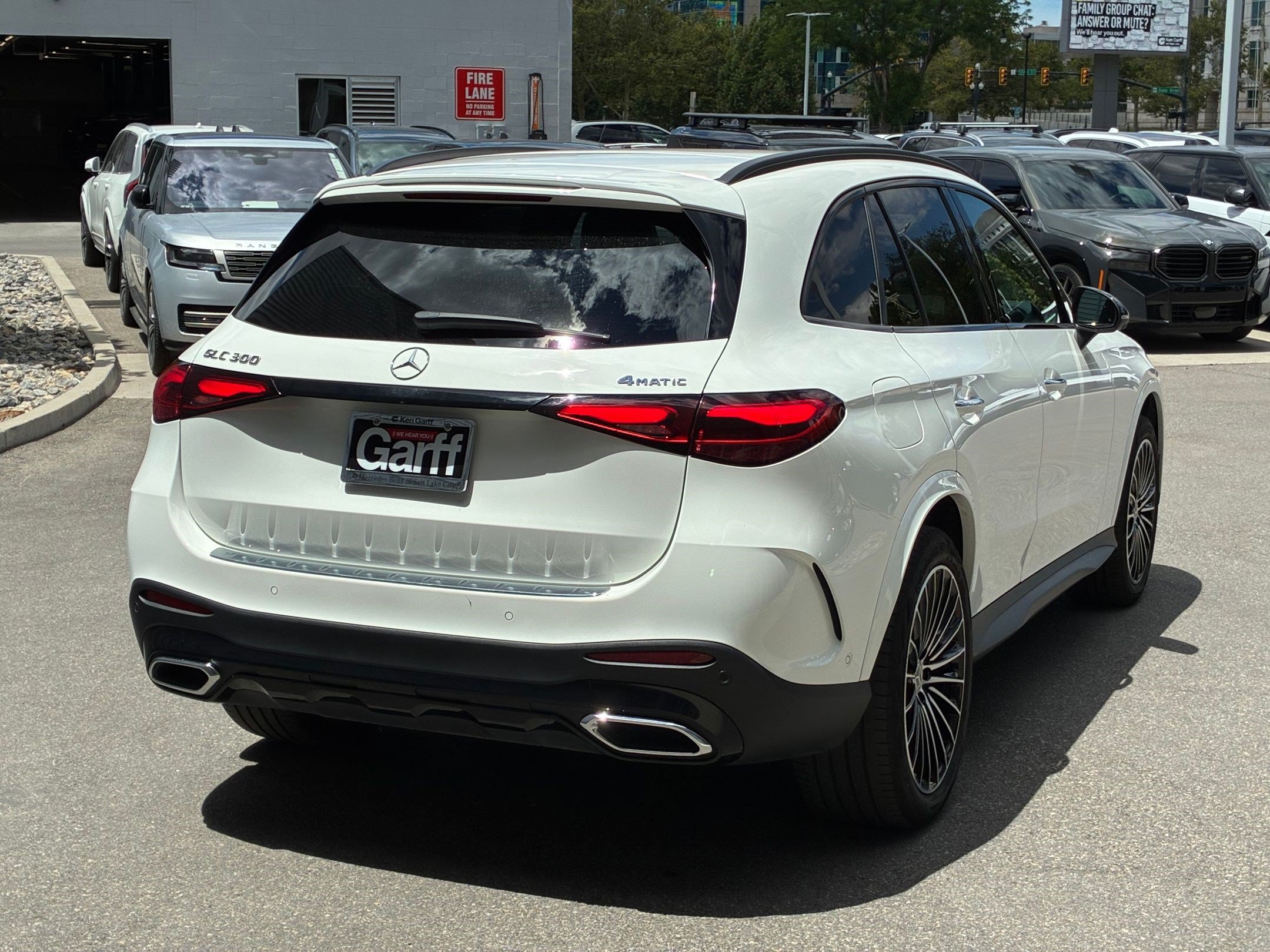 Used 2023 Polar White Mercedes-Benz GLC 300 image 3