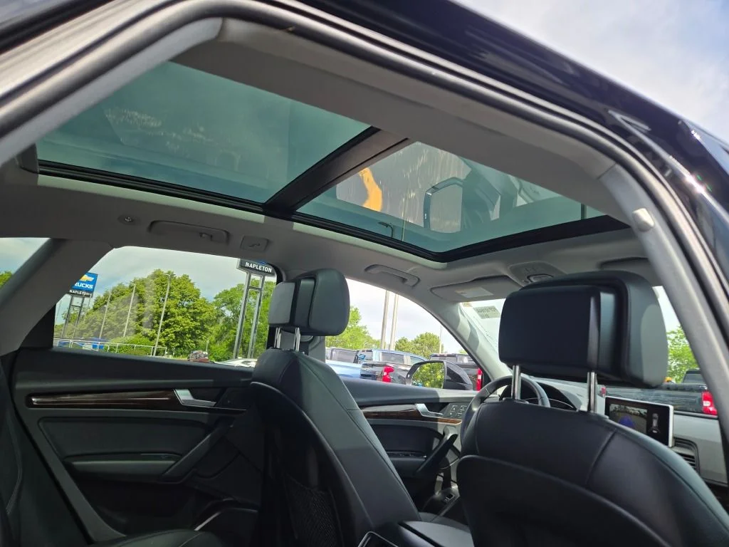 Used 2018 Black Audi 2.0T image 10