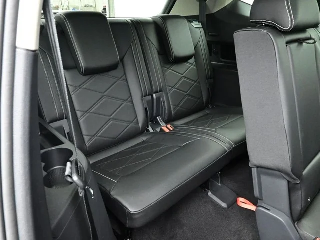 New 2026 Pure Gray Volkswagen 2.0T SE W/TECHNOLOGY image 10