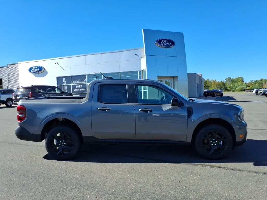 New 2026 Carbonized Gray Metallic Ford XLT image 8